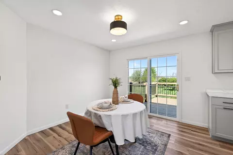 Dining - 2430 Myers Rd, Springfield, OH 45502 photo 1 of 2