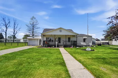 111 S Wagner Ave, Wapakoneta, OH 45895