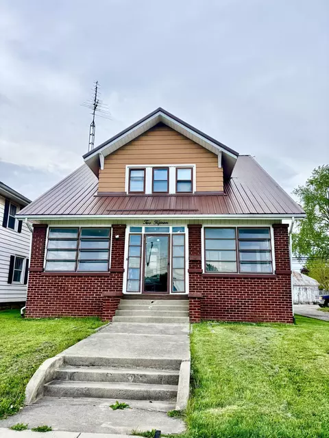215 E Livingston St, Celina, OH 45822