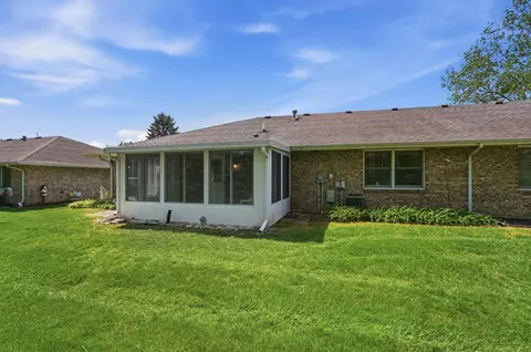Exterior - 4898 E Brannan Dr, Springfield, OH 45502 photo 8 of 13
