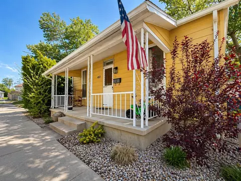 412 S Park St, Bellefontaine, OH 43311