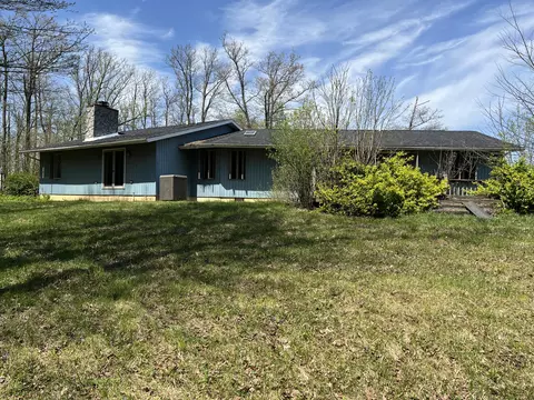 Exterior - 17300 Lock Two Rd, Botkins, OH 45306 photo 5 of 13