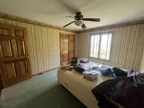 Bedroom - 17300 Lock Two Rd, Botkins, OH 45306 photo 4 of 7