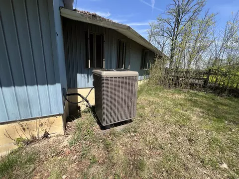 Exterior - 17300 Lock Two Rd, Botkins, OH 45306 photo 7 of 13