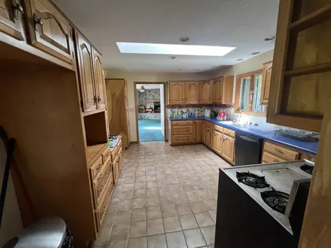 Kitchen - 17300 Lock Two Rd, Botkins, OH 45306 photo 4 of 4
