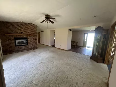 Living - 17300 Lock Two Rd, Botkins, OH 45306 photo 3 of 16