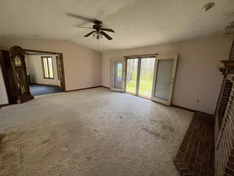 Living - 17300 Lock Two Rd, Botkins, OH 45306 photo 4 of 16