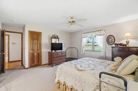 Bedroom - 1738 Berwick Dr, Springfield, OH 45503 photo 2 of 3