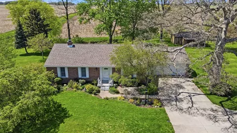 14031 Kohler Rd, Wapakoneta, OH 45895