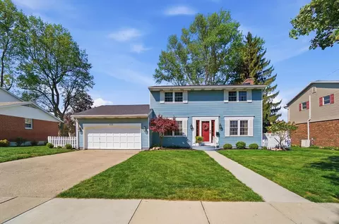 478 Robin Hood Ln, Troy, OH 45373