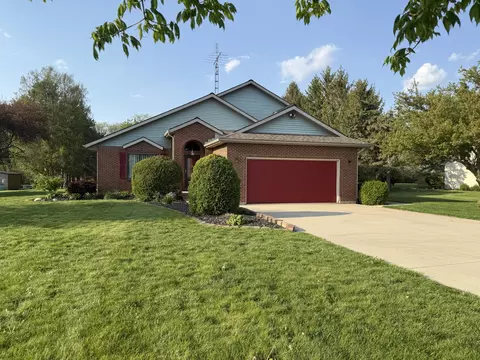 5825 Washington Pike Rd, Saint Marys, OH 45885