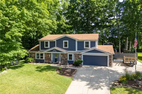 2471 Beechknoll Ct, Centerville, OH 45458