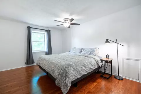 Bedroom - 2471 Beechknoll Ct, Centerville, OH 45458 photo 5 of 5