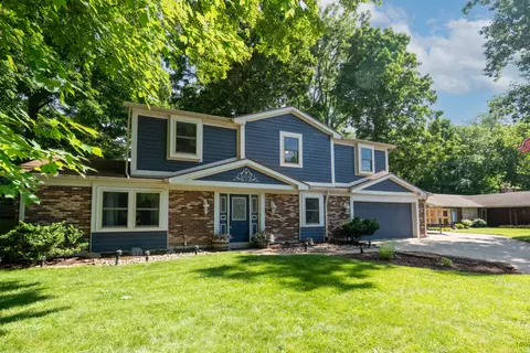 Exterior - 2471 Beechknoll Ct, Centerville, OH 45458 photo 2 of 8