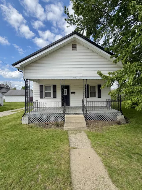 319 N Spruce St, Saint Marys, OH 45885