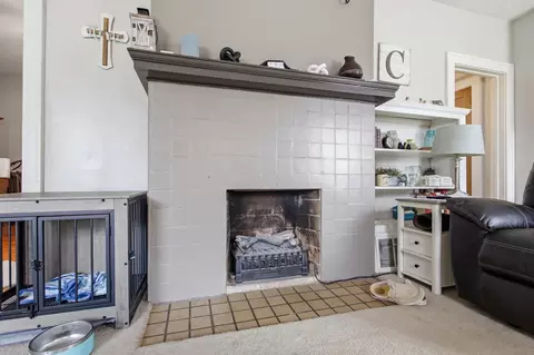Living - 111 E 1st St, Springfield, OH 45504 photo 2 of 2