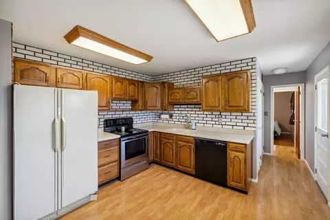 Kitchen - 1405 Providence Ave, Springfield, OH 45503 photo 1 of 2