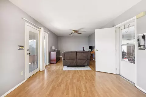 Living - 1405 Providence Ave, Springfield, OH 45503 photo 4 of 4