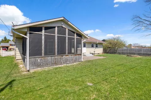Exterior - 1405 Providence Ave, Springfield, OH 45503 photo 5 of 7
