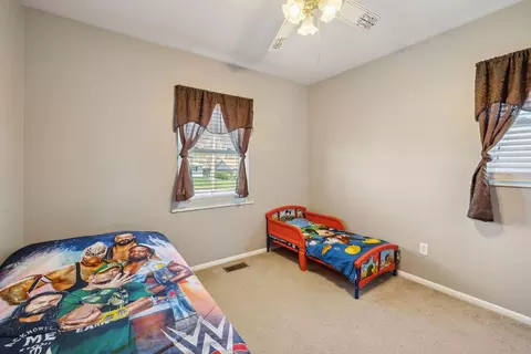 Bedroom - 1405 Providence Ave, Springfield, OH 45503 photo 3 of 4
