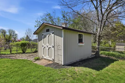 Exterior - 837 Santa Monica Ave, Springfield, OH 45503 photo 8 of 15
