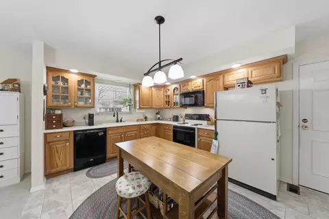 Kitchen - 837 Santa Monica Ave, Springfield, OH 45503 photo 1 of 4