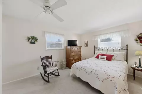 Bedroom - 837 Santa Monica Ave, Springfield, OH 45503 photo 1 of 8