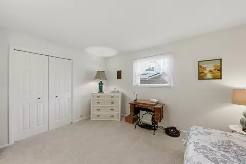 Bedroom - 837 Santa Monica Ave, Springfield, OH 45503 photo 4 of 8