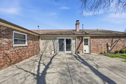 Exterior - 837 Santa Monica Ave, Springfield, OH 45503 photo 6 of 15