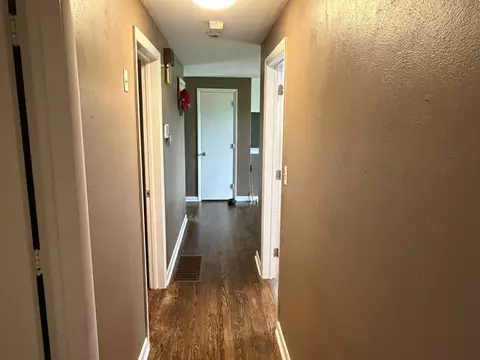 Entry Way - 5145 W Ridgewood Rd, Springfield, OH 45503 photo 1 of 1
