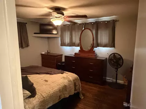 Bedroom - 5145 W Ridgewood Rd, Springfield, OH 45503 photo 2 of 2