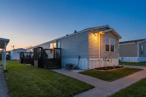 1065 Hazel Nut Ln, Sidney, OH 45365