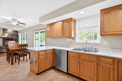 Kitchen - 570 E Hoewisher Rd, Sidney, OH 45365 photo 2 of 3