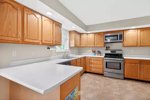 Kitchen - 570 E Hoewisher Rd, Sidney, OH 45365 photo 1 of 3