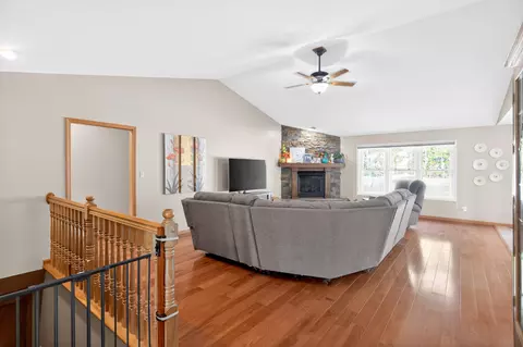 Living - 570 E Hoewisher Rd, Sidney, OH 45365 photo 4 of 4