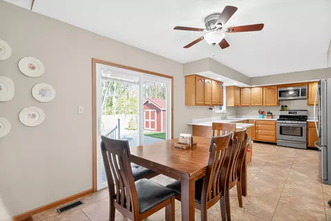 Dining - 570 E Hoewisher Rd, Sidney, OH 45365 photo 1 of 1