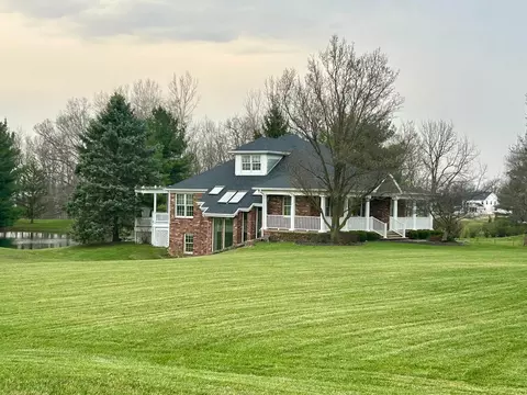 15433 Ramga Rd, Wapakoneta, OH 45895
