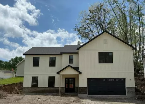 1767 Northpoint Ln, Springfield, OH 45503
