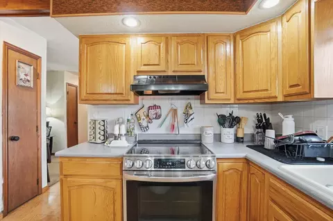 Kitchen - 5100 N River Rd, Springfield, OH 45502 photo 5 of 5