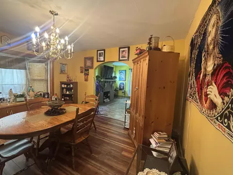 Dining - 150 S Kensington Pl, Springfield, OH 45504 photo 1 of 2