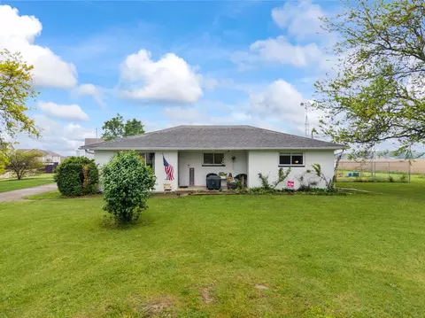 5235 Middle Urbana Rd, Springfield, OH 45502