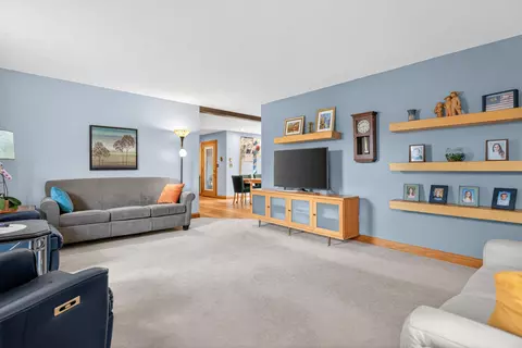 Living - 708 Arrowhead Dr, Sidney, OH 45365 photo 1 of 5