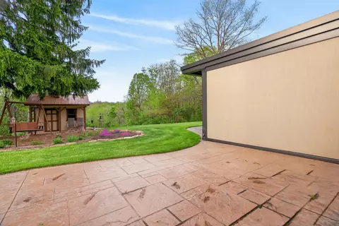 Exterior - 708 Arrowhead Dr, Sidney, OH 45365 photo 5 of 14