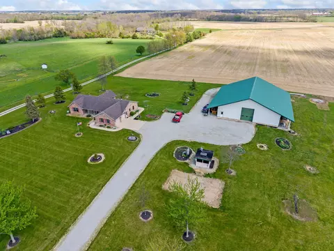 7855 Bradford Bloomer Rd, Bradford, OH 45308