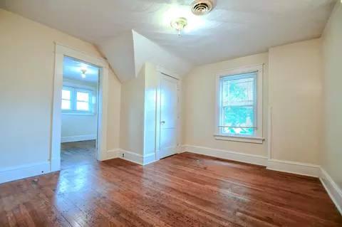 Bedroom - 370 E Cassilly St, Springfield, OH 45503 photo 3 of 9