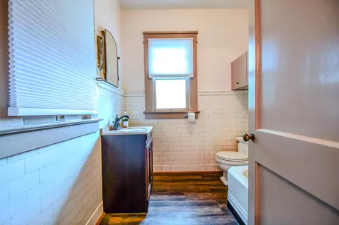 Bath - 370 E Cassilly St, Springfield, OH 45503 photo 1 of 3