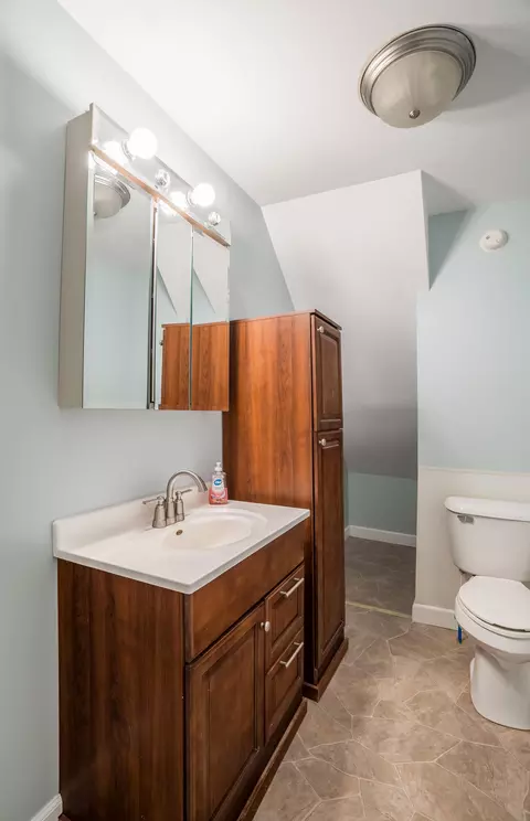 Bath - 812 S Miami Ave, Sidney, OH 45365 photo 2 of 2
