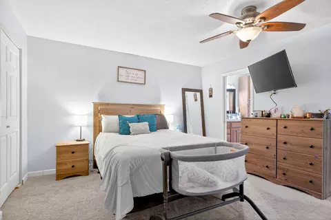 Bedroom - 9200 Johnston Slagle Rd, Sidney, OH 45365 photo 3 of 6