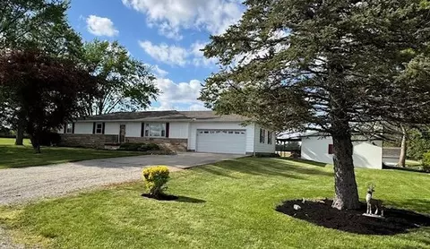5505 N Buckneck Rd, Bradford, OH 45308