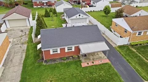 60 Quinby Ln, Dayton, OH 45432